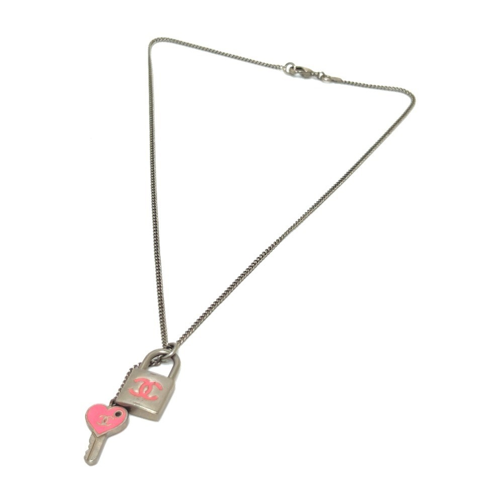 CHANEL 07P Coco Mark Padlock Cadena Heart Key Chain Necklace, Metal, Women's,... - Picture 3 of 7